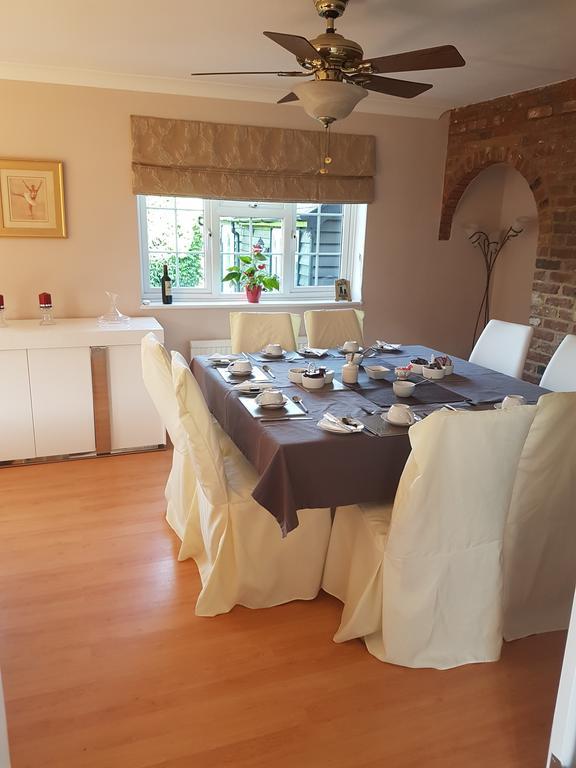 ستانستيد ماونتفيتشت Latchmead Bed & Breakfast المظهر الخارجي الصورة