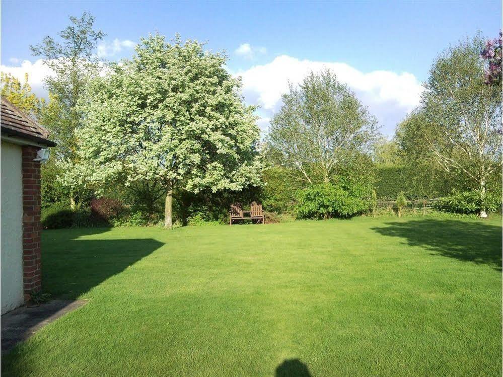 ستانستيد ماونتفيتشت Latchmead Bed & Breakfast المظهر الخارجي الصورة
